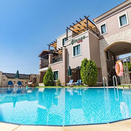 Gianna Apartments Almyrida  Bagian luar foto