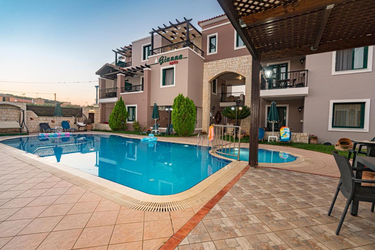 Gianna Apartments Almyrida  Bagian luar foto