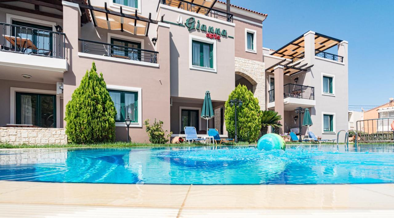 Gianna Apartments Almyrida  Bagian luar foto