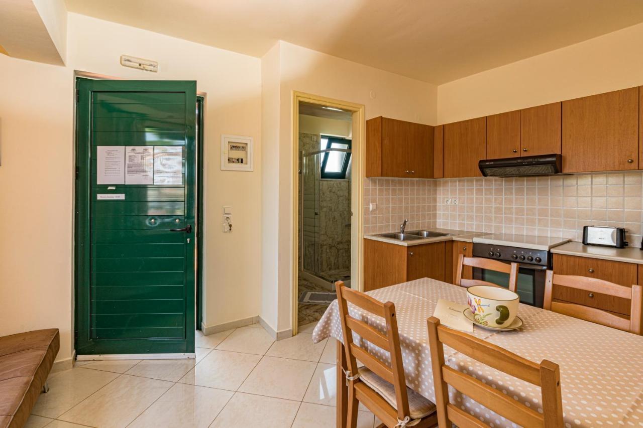 Gianna Apartments Almyrida  Bagian luar foto