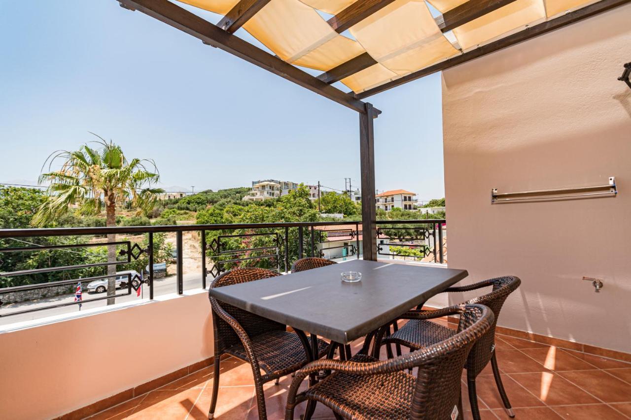 Gianna Apartments Almyrida  Bagian luar foto