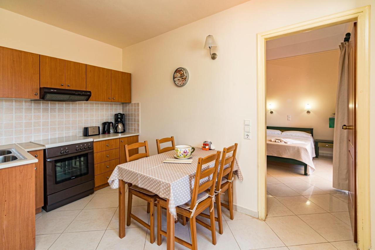 Gianna Apartments Almyrida  Bagian luar foto