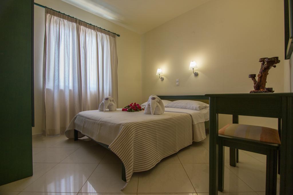 Gianna Apartments Almyrida  Bagian luar foto